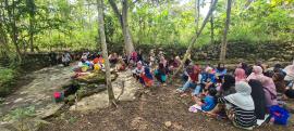 Adat Tradisi Bersih Kali Kenteng